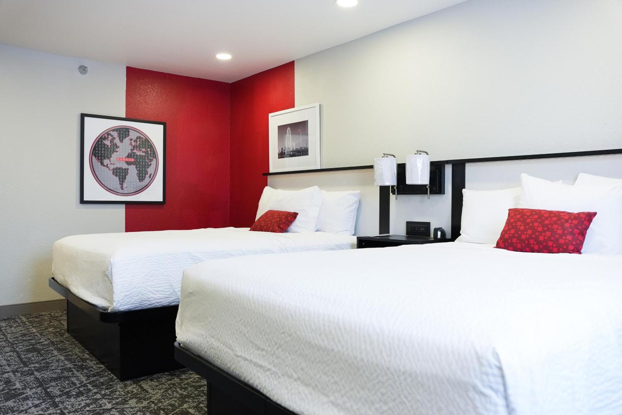 Ramada By Wyndham Dfw Airport Hotel Irving Bagian luar foto
